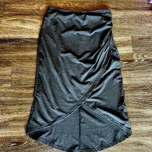 Women’s gray skirt